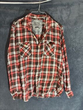 Slade Wilder Red Plaid Long-Sleeve Casual Button-Down Shirt